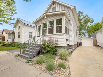 429 Jackson St, Grand Haven, MI, 49417