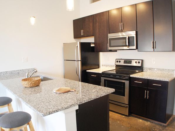 200 E 22nd St #324