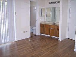 3rd image of 303 Fair Oak Ct