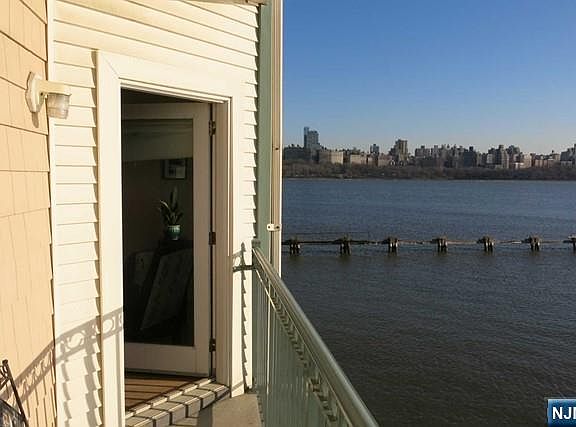 5th image of 116 The Promenade #116