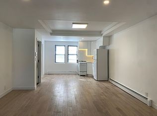 246 E 204th St APT 2, Bronx, NY 10458