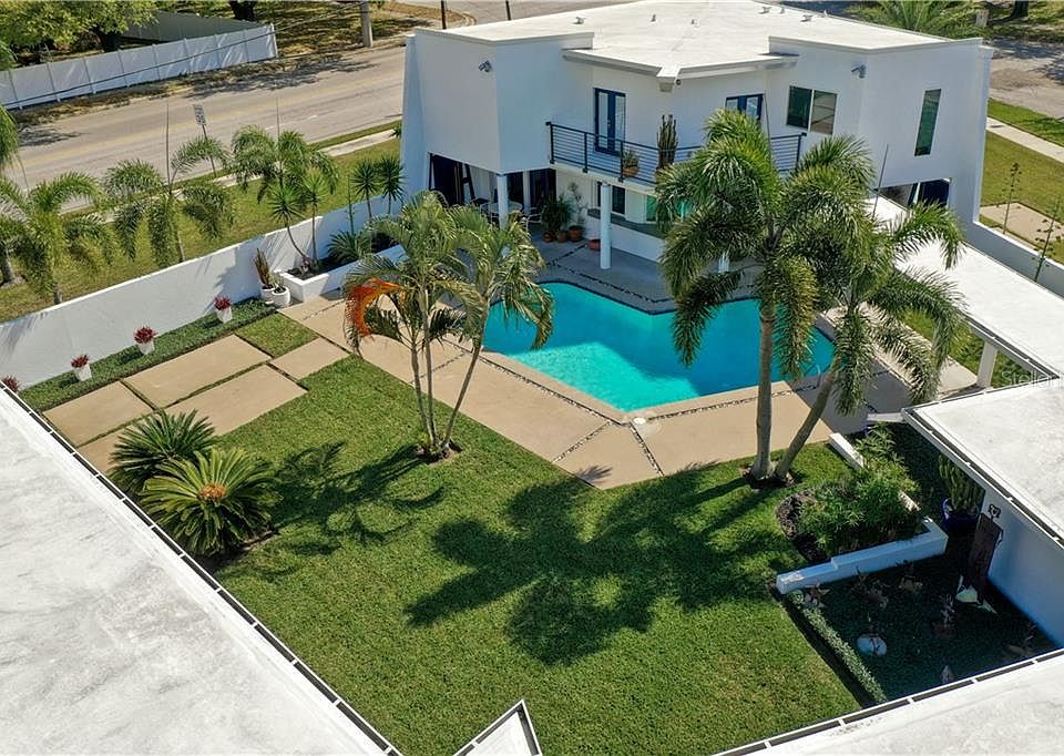 1st image of 3101 W Parkland Blvd