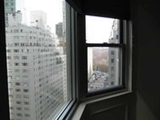 Rented by Luxus Manhattan Realty | media 33