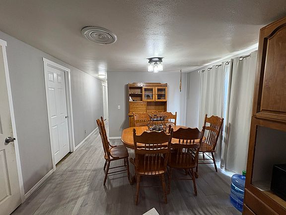 3rd image of 117 E 5th St
