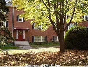 1st image of 77 Briarwood Ln #77E