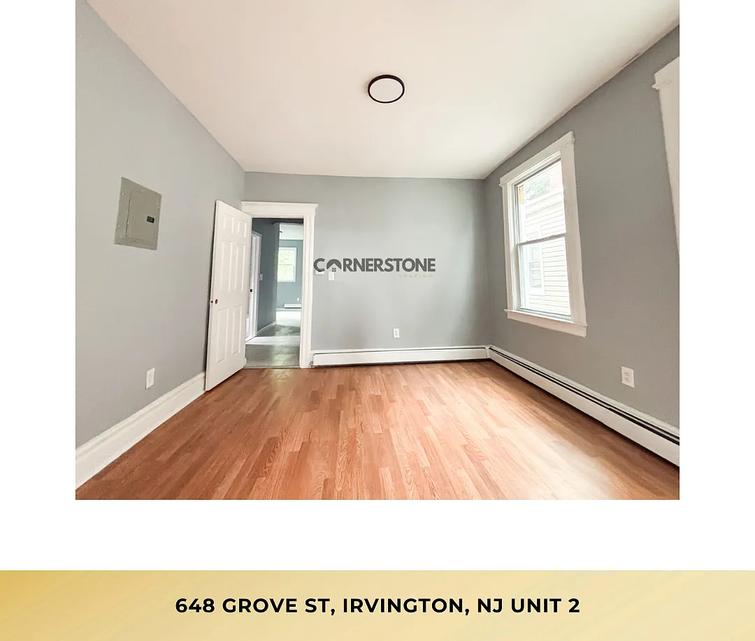 648 Grove St — Photo 3