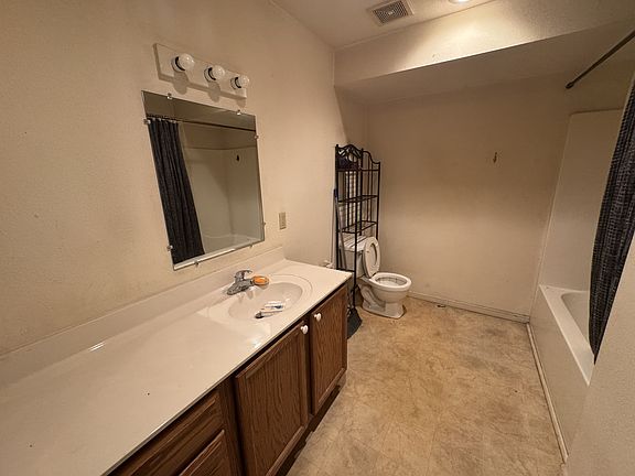 2nd image of 720 E Culton St APT B