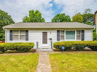 121 Warner St, Waterbury, CT 06704