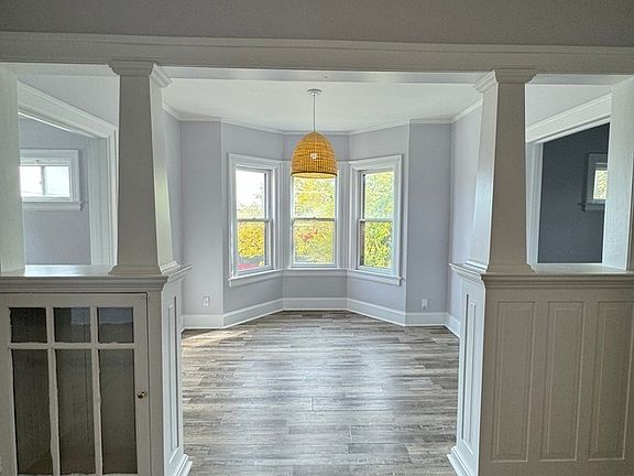 5th image of 491 Louis Ave #491