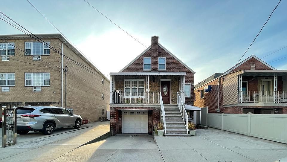 2nd image of 1833 Tomlinson Ave