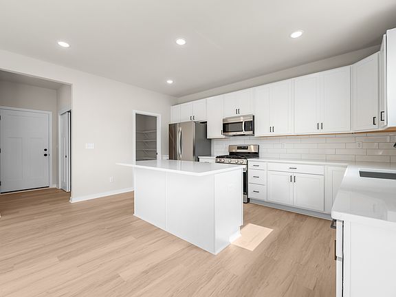 7th image of this home