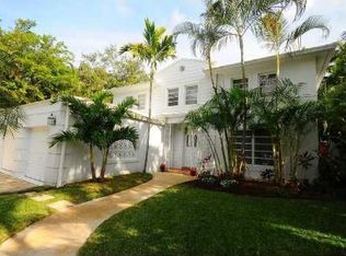 5945 N Bay Rd, Miami Beach, FL 33140
