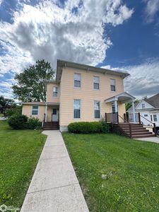 329 S Marshall St, Burlington, IA, 52601