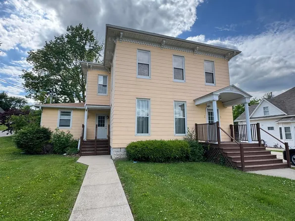 329 S Marshall St, Burlington, IA 52601