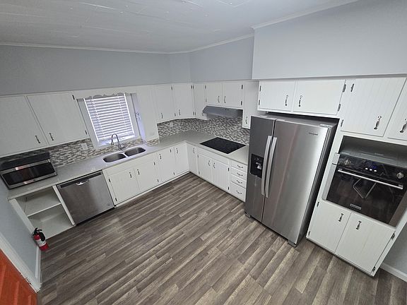 4th image of 9 E Simpson St