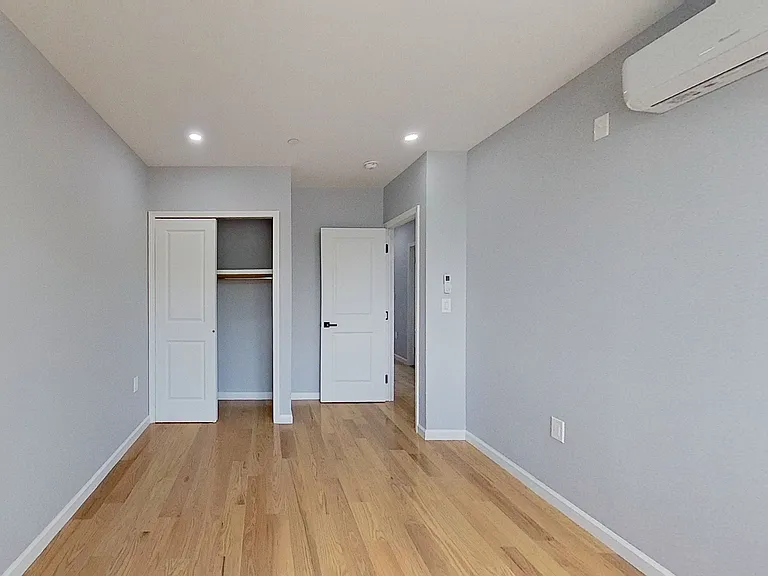1616 68th St #1 — Photo 13