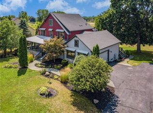 9176 Anacapa Bay Dr, Pinckney, MI
