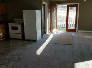 1331 New London Gravel Rd, Hannibal, MO 63401