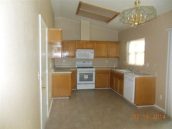 3rd image of 760 Santa Bonita St