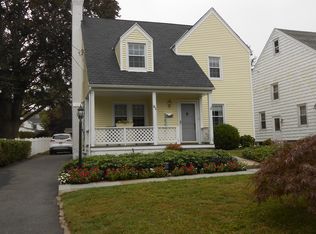 21 Hazelton Dr, White Plains, NY 10605