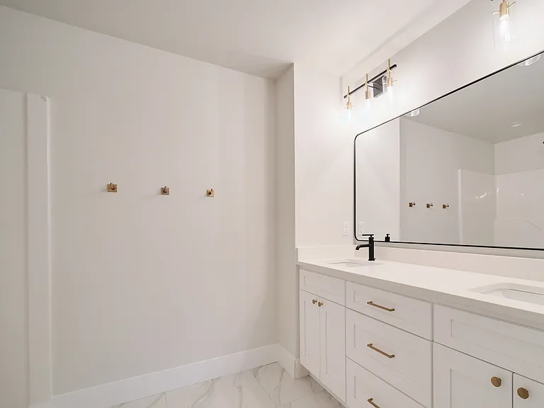 784 W Redwood Ct — Photo 11