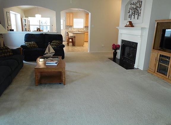 3rd image of 3537 Roberto Clemente Ln