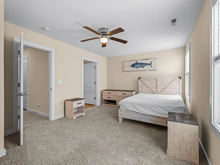 306 Starfish Ln — Photo 30