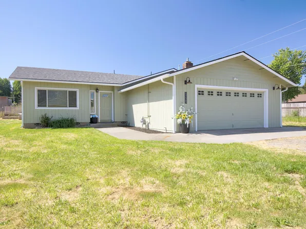 1225 SE Grandview Ave, Grants Pass, OR 97527