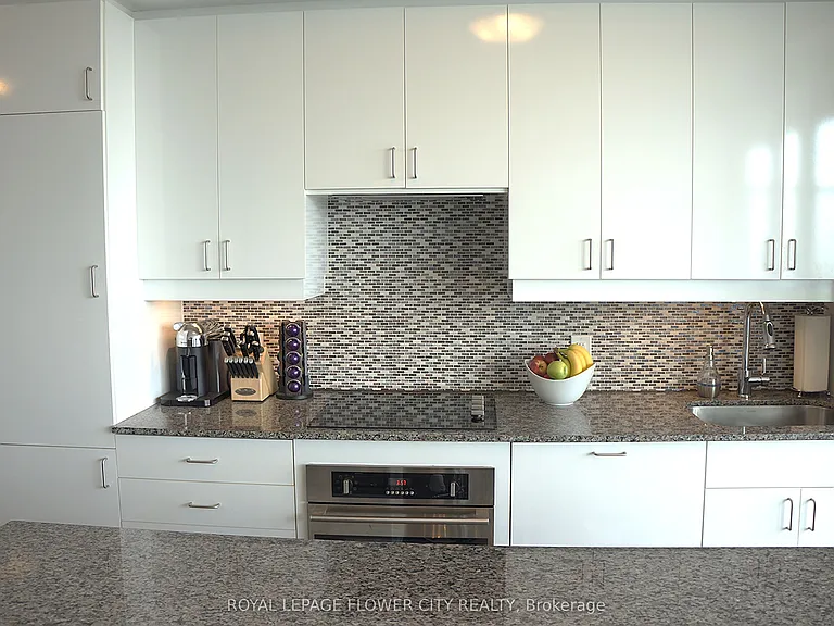 426 University Ave #4007 — Photo 7