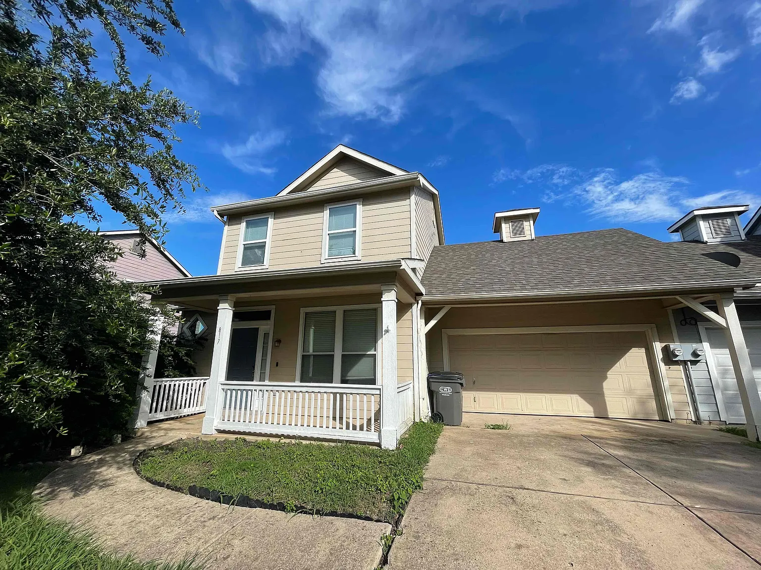 3 bed, 1234 sqft, $1,800 — Photo 1