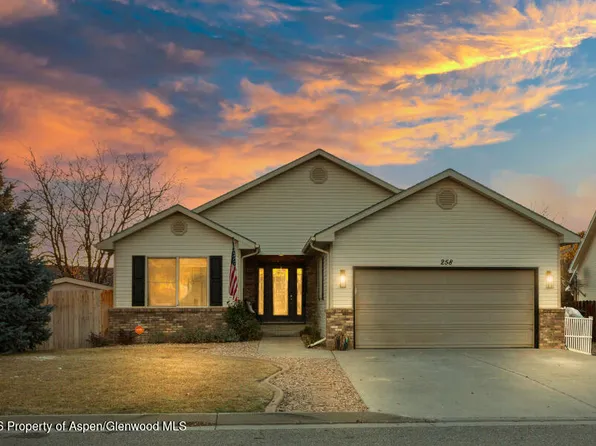 258 Ponderosa Cir, Parachute, CO 81635