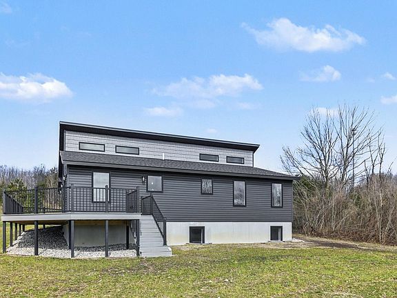 5th image of 9132 Blue Gill Rd