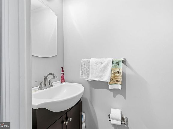 5th image of 3646 Morrell Ave