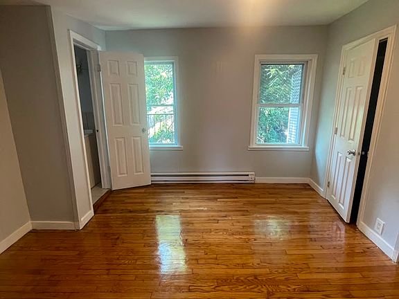 3rd image of 155 Chambers St Floor 3