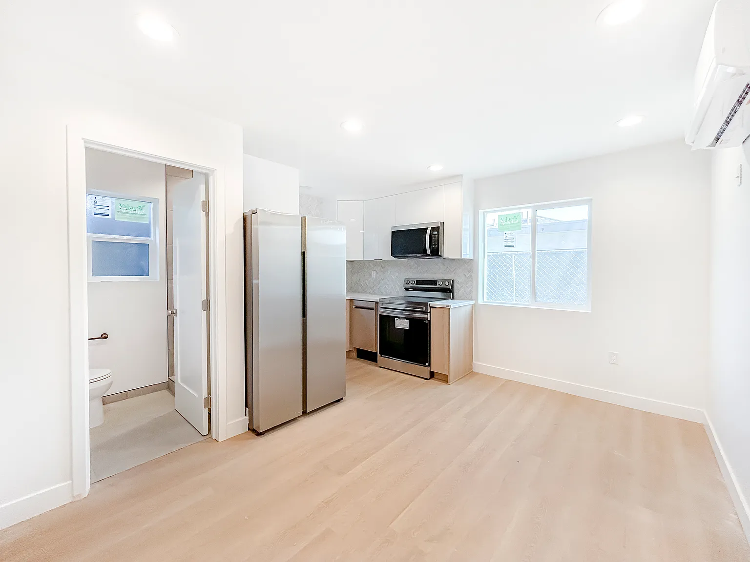 3 bed, $3,500 — Photo 4