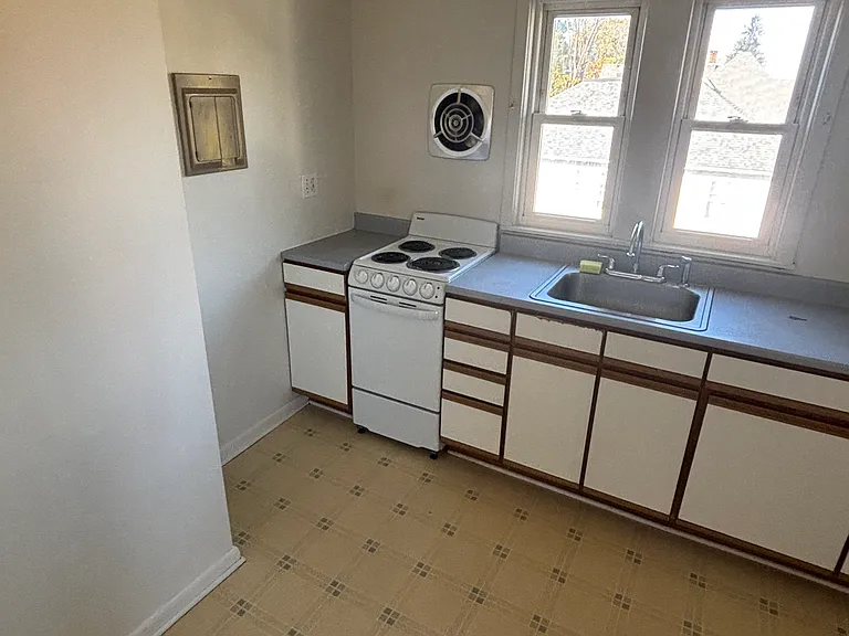 5107 N Catherine St #6 — Photo 10