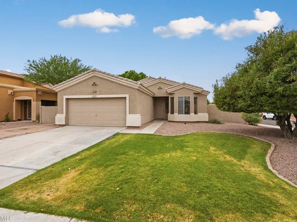 8227 W Salter Dr