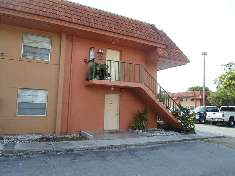 2nd image of 6921 SW 129th Ave APT 2