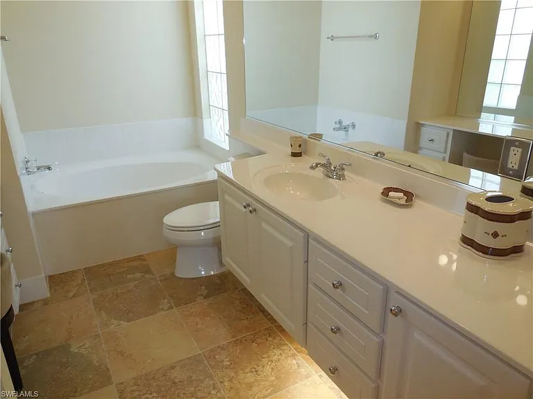 8539 Alessandria Ct — Photo 23