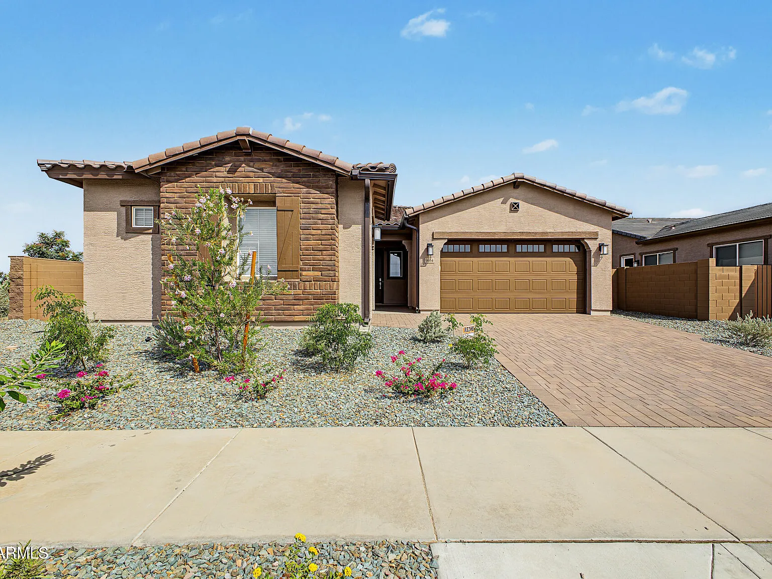 4 bed, 3.0 bath, 2300 sqft, $4,000 — Photo 1