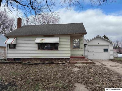 203 1st St NE, Rake, IA, 50465