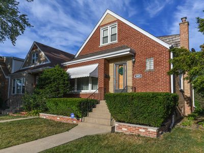 3605 N Newcastle Ave, Chicago, IL, 60634