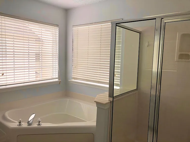 9511 Brackenview Ct — Photo 16