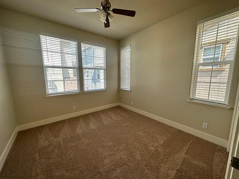 4490 Maybeck Ter — Photo 24