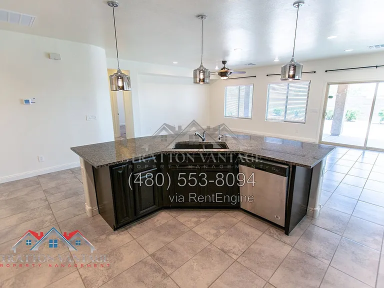 3759 N Astoria Dr — Photo 21
