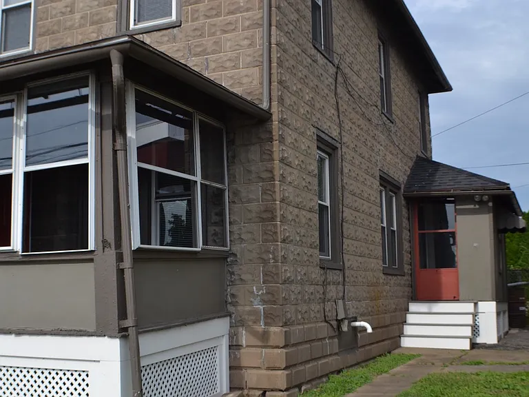 308 Rose St — Photo 16