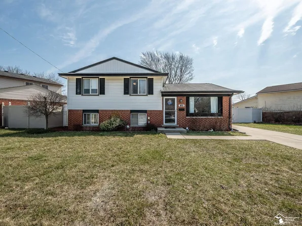 11065 Katherine St, Taylor, MI 48180