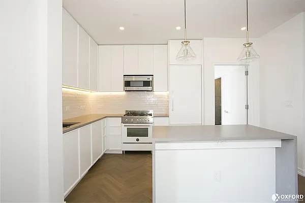 Rented by Oxford Property Group | media 59