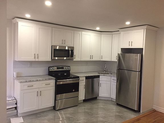 4th image of 611 E 80th St Floor 2