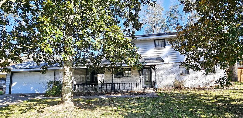1st image of 227 Rosewood St